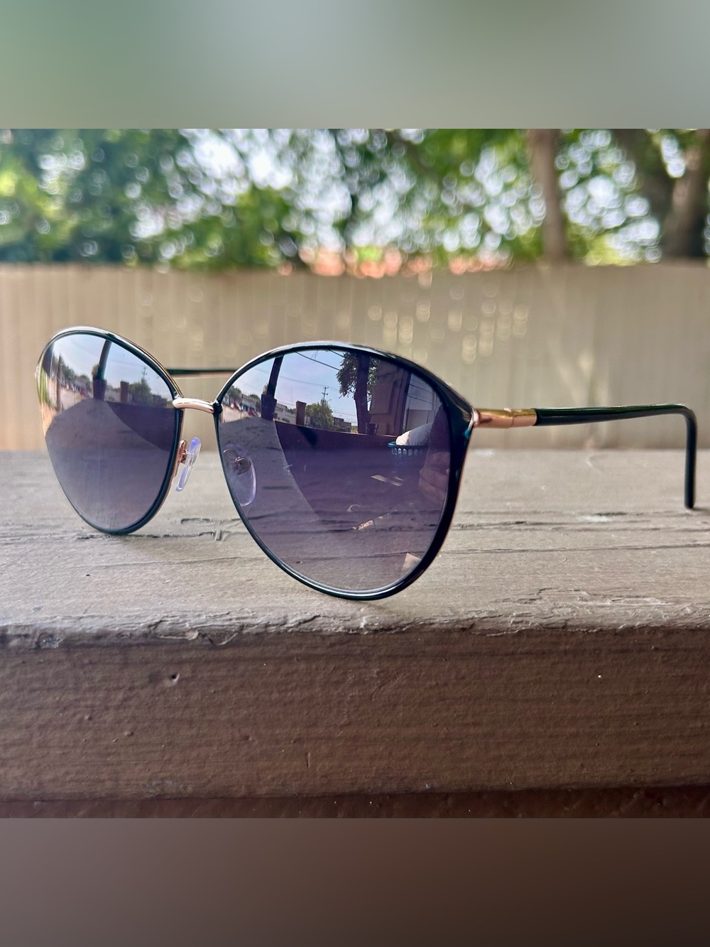 Women’s Tommy Hilfiger sunglasses